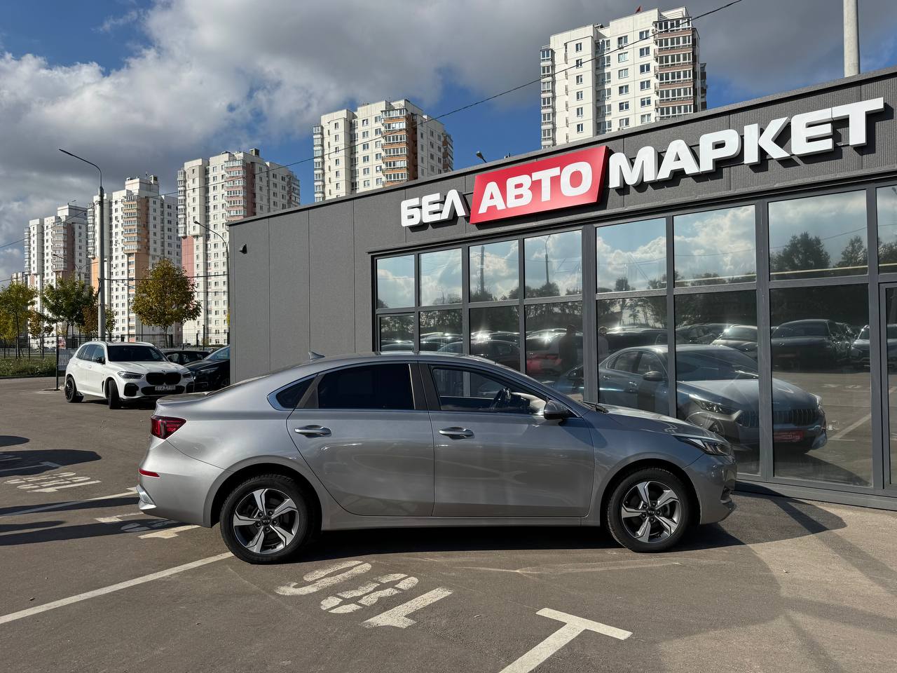 Фото автомобиля 3