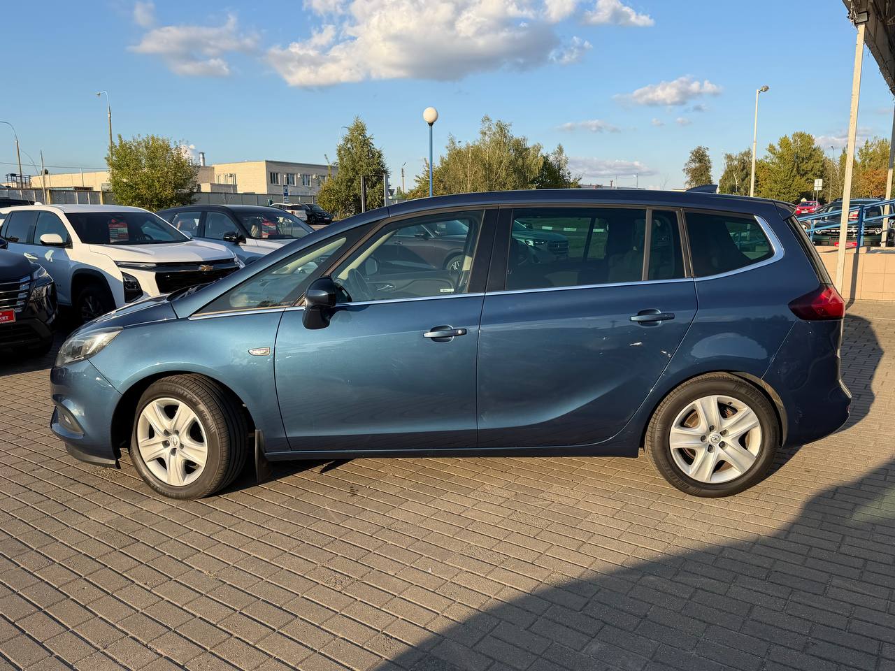 Фото автомобиля 7