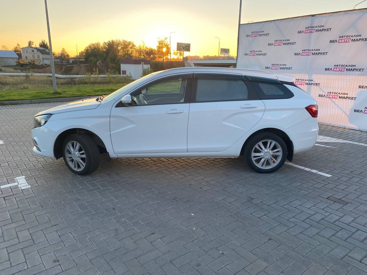 Фото автомобиля 7