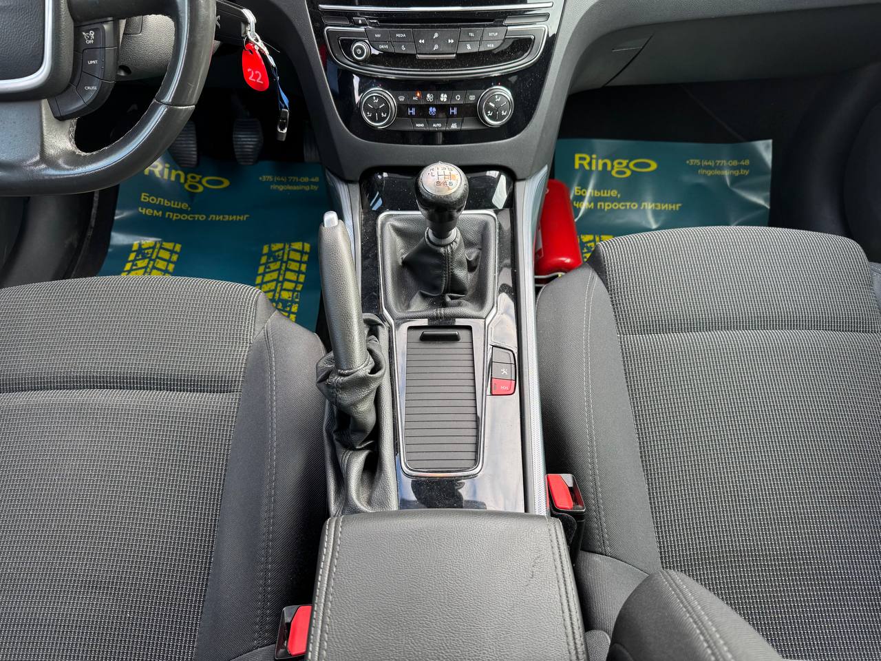 Фото автомобиля 12