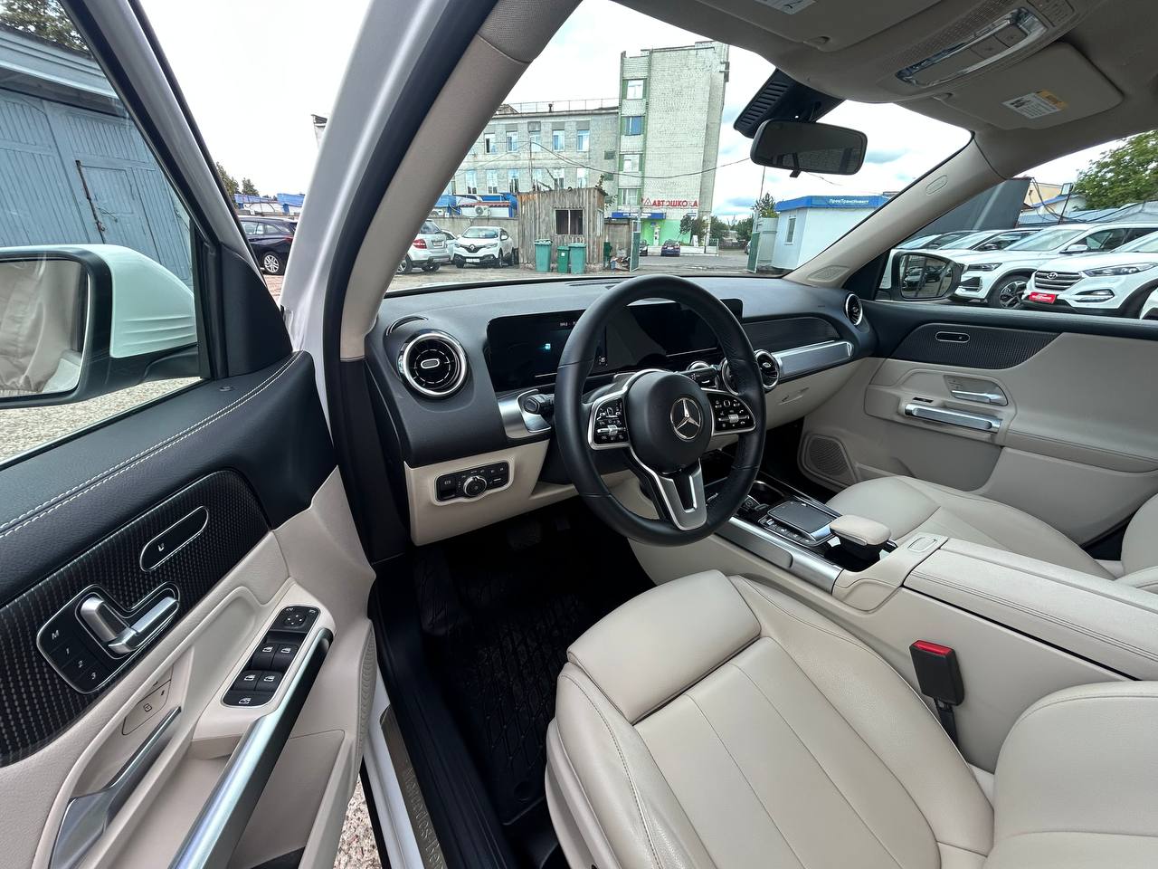Фото автомобиля 8