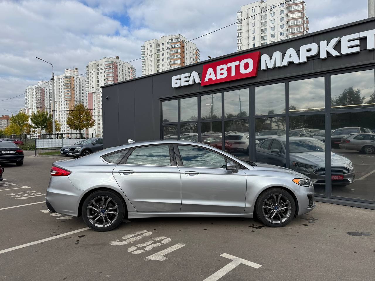 Фото автомобиля 3