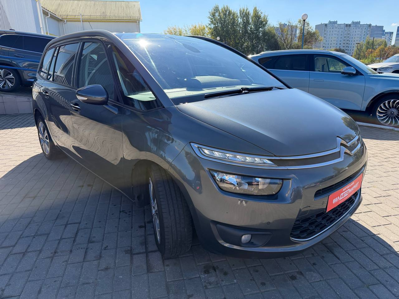 Фото автомобиля 2