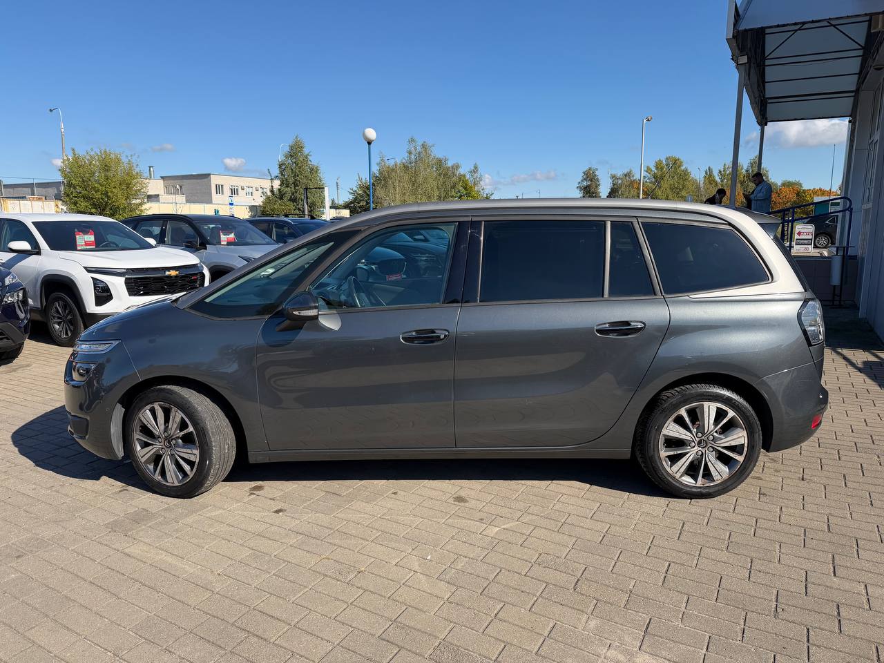 Фото автомобиля 7