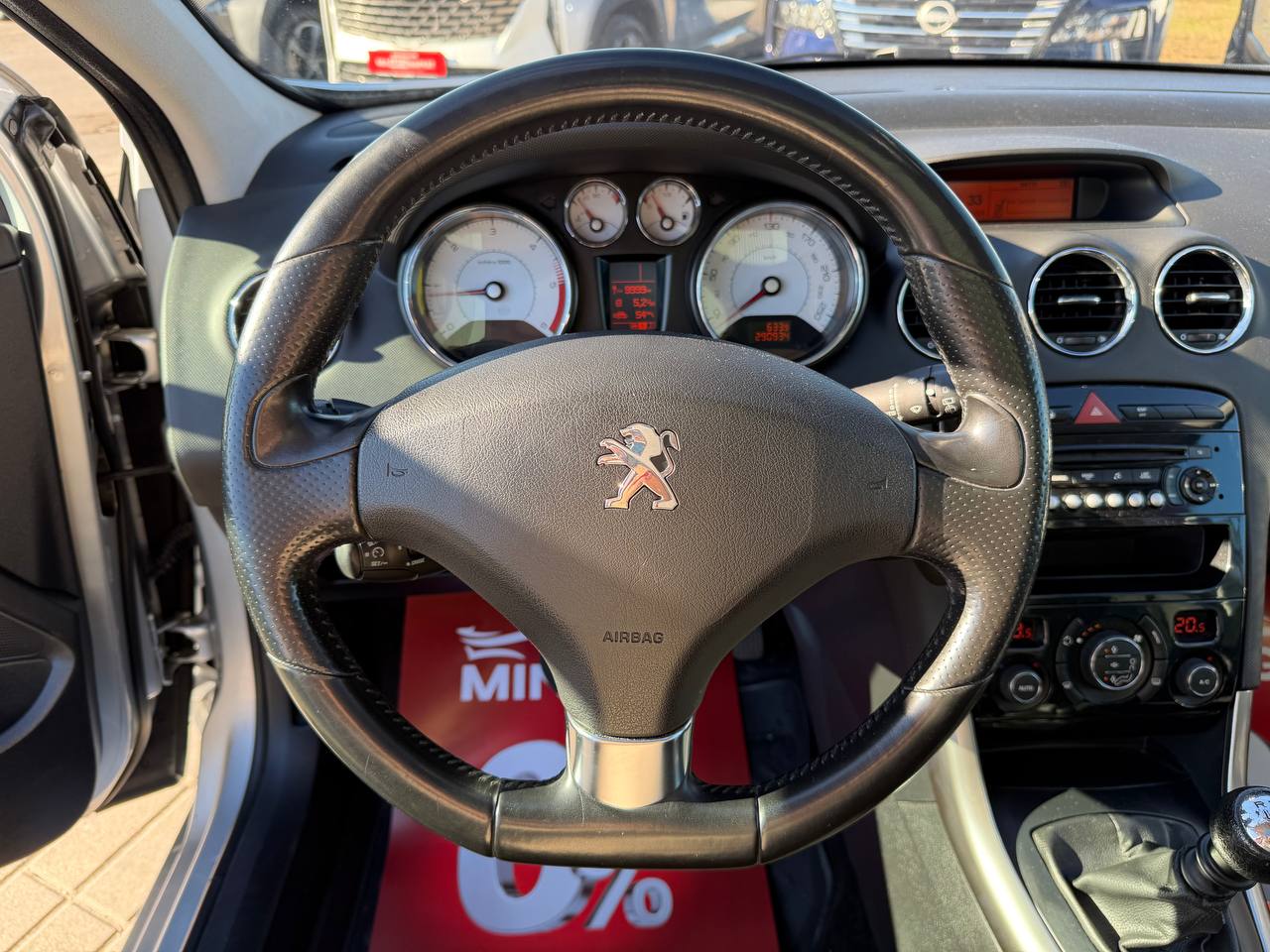 Фото автомобиля 10