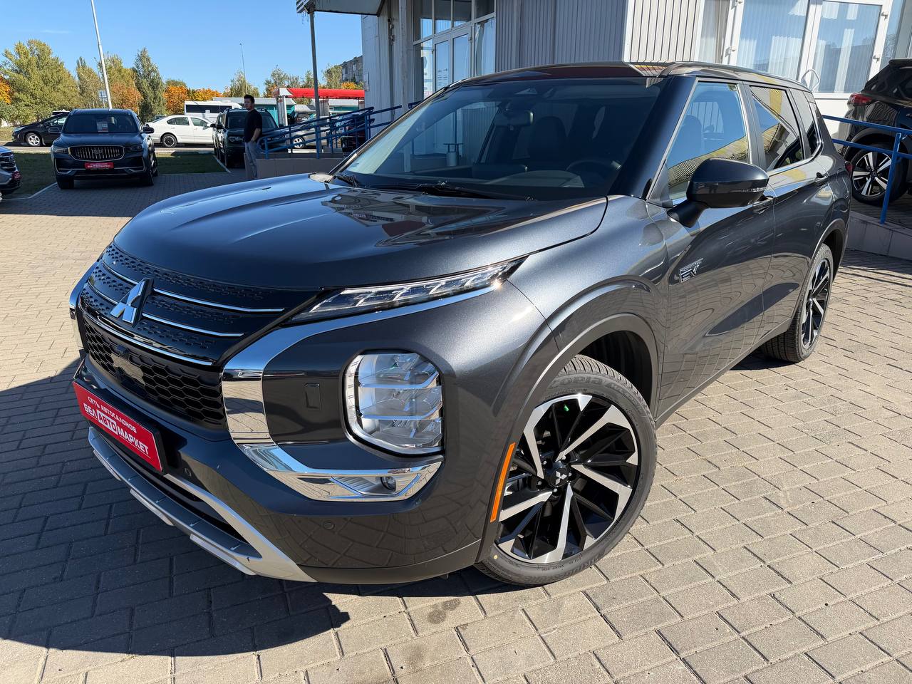 авто с пробегом mitsubishi outlander 2024