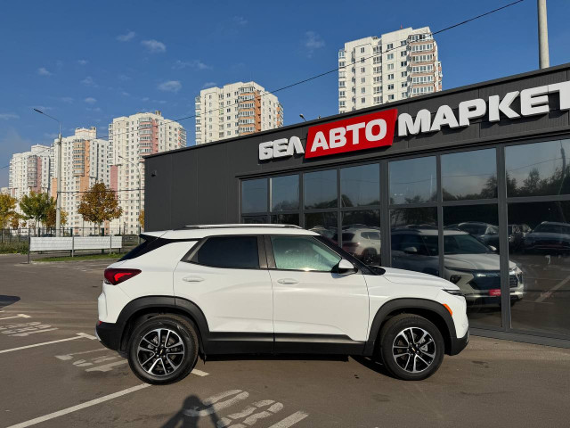 Фото автомобиля 3