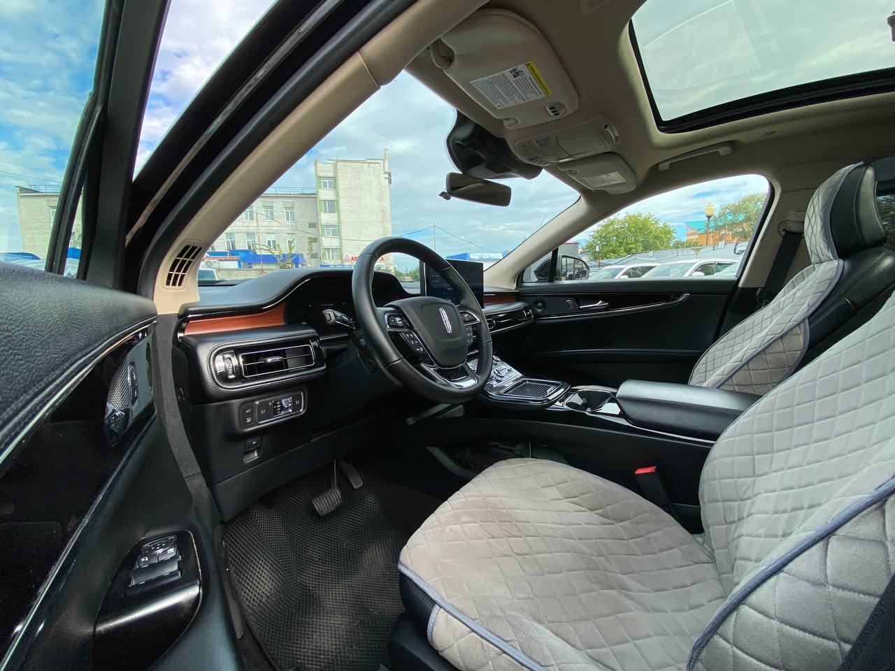 Фото автомобиля 8