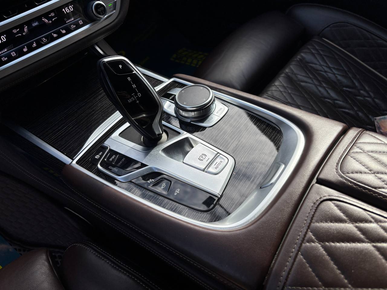 Фото автомобиля 12