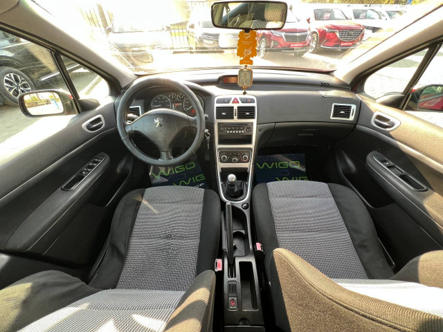 Фото автомобиля 12