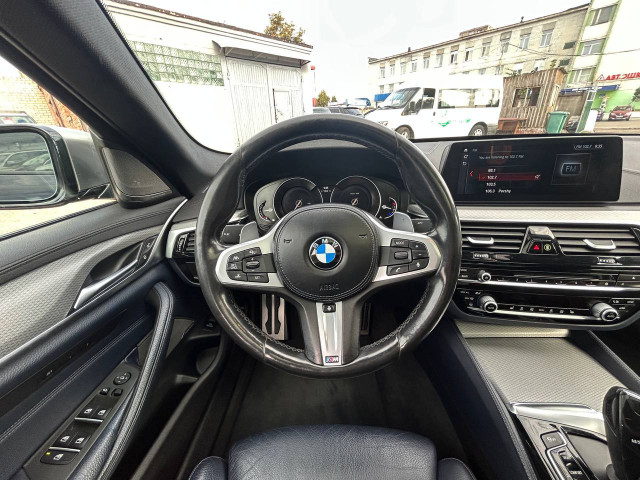 Фото автомобиля 12