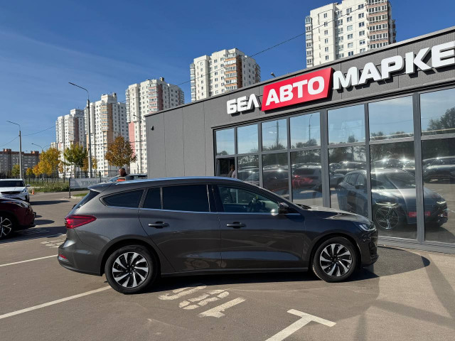 Фото автомобиля 3