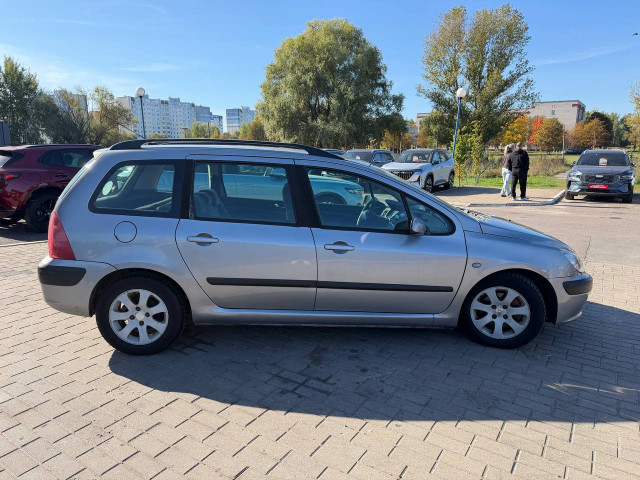 Фото автомобиля 3