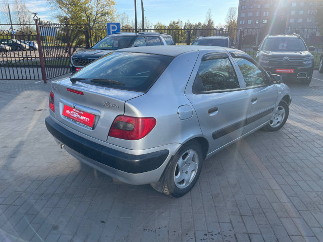 Фото автомобиля 2