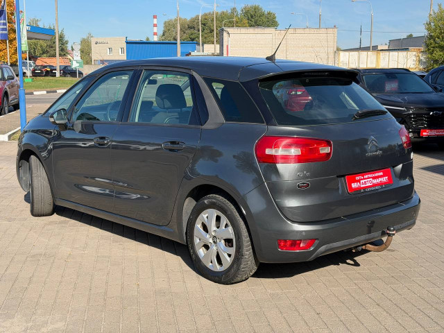 Фото автомобиля 6