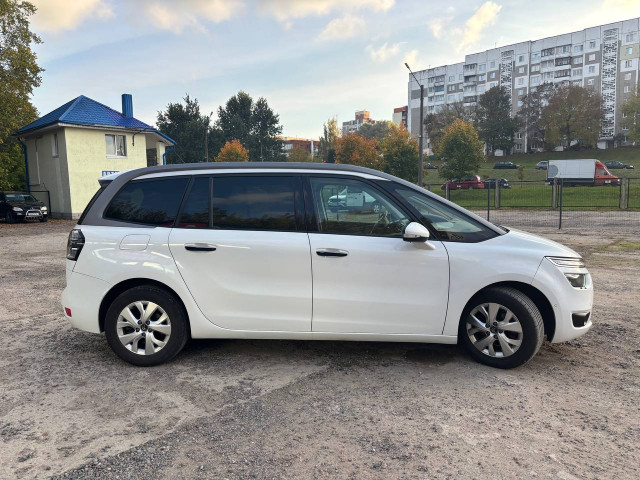 Фото автомобиля 3