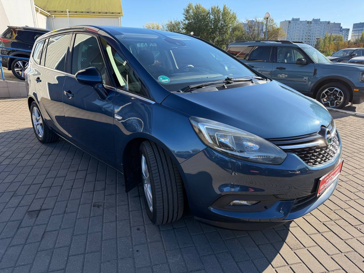 Фото автомобиля 2