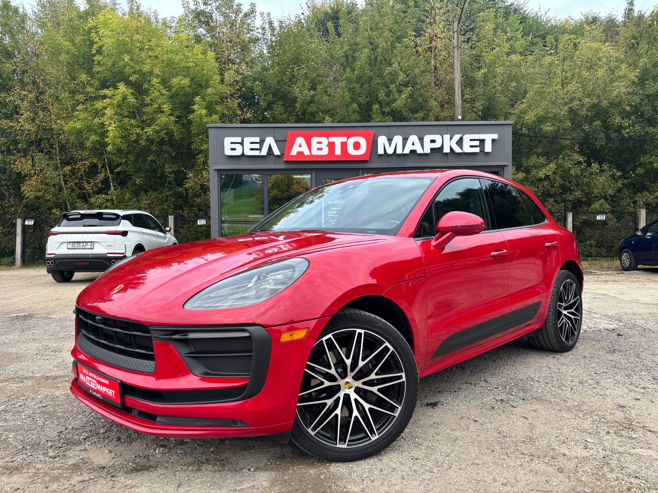 авто с пробегом porsche macan 2022