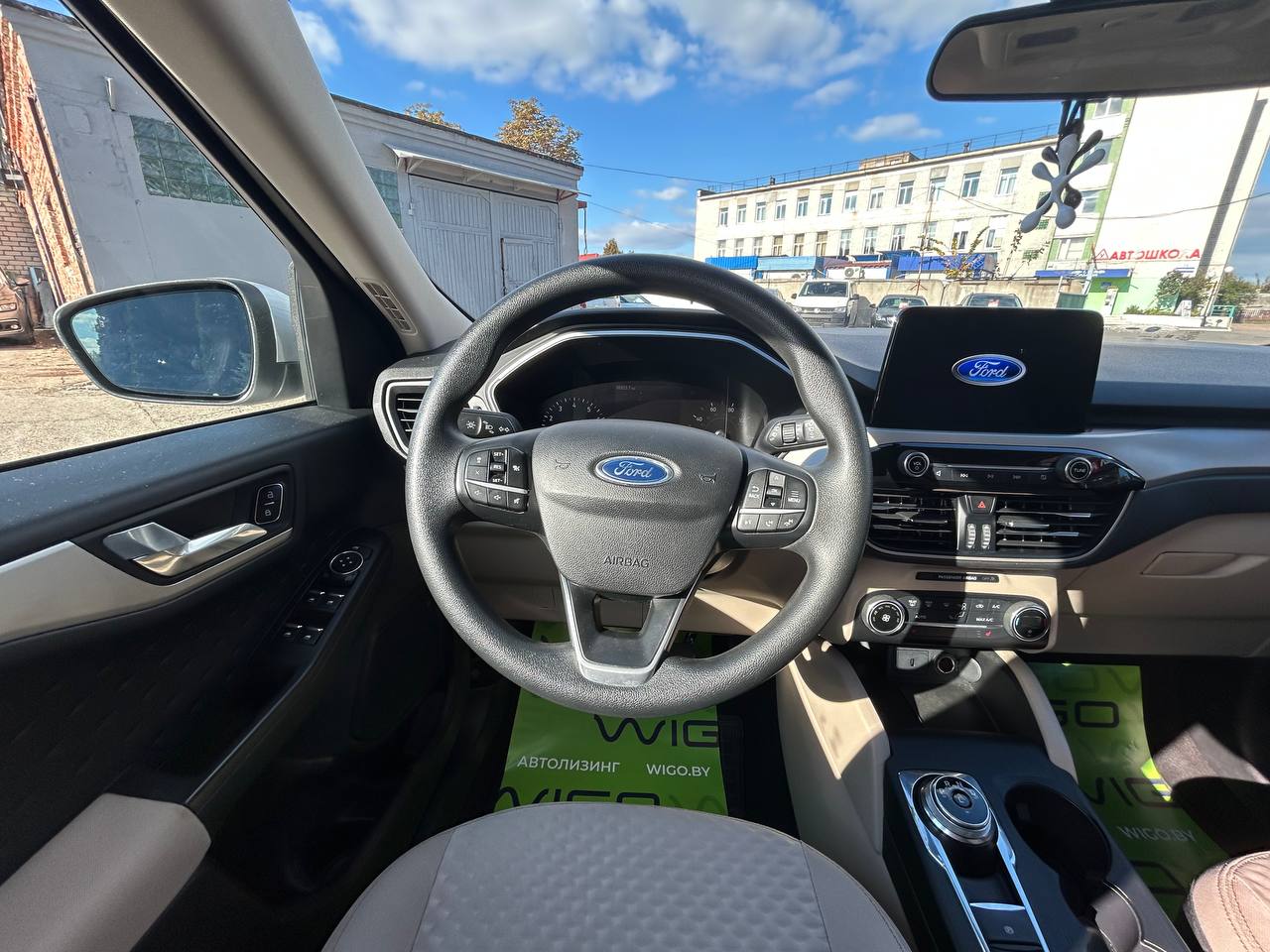 Фото автомобиля 12