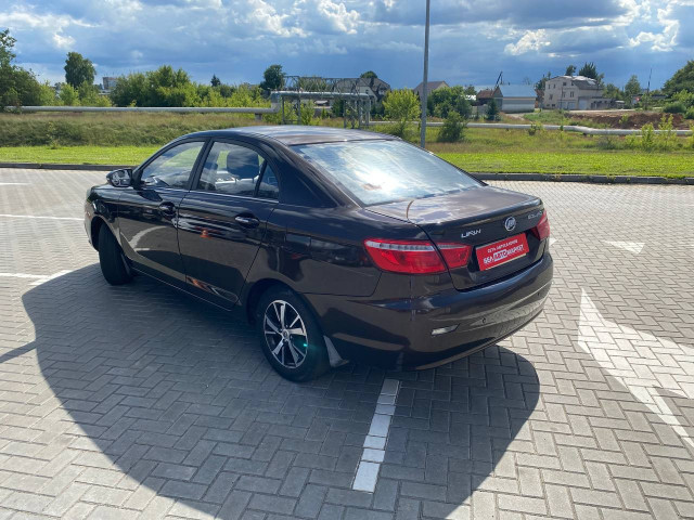 Фото автомобиля 7