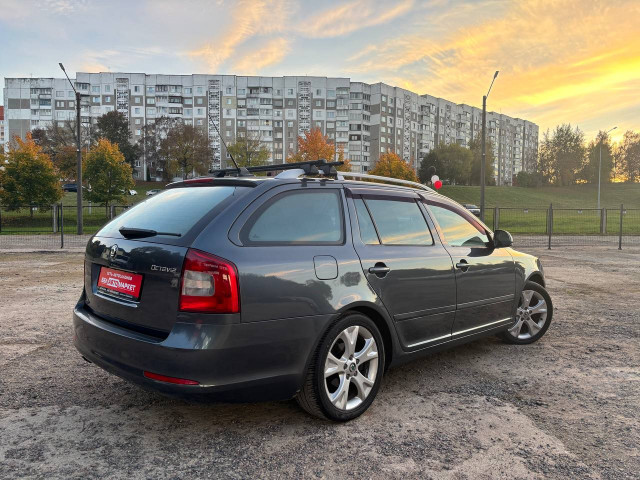 Фото автомобиля 3