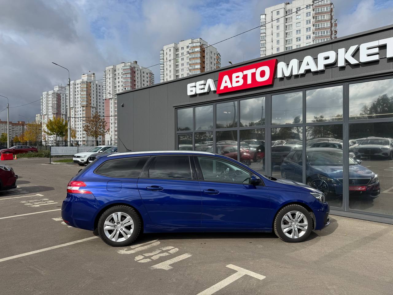 Фото автомобиля 3