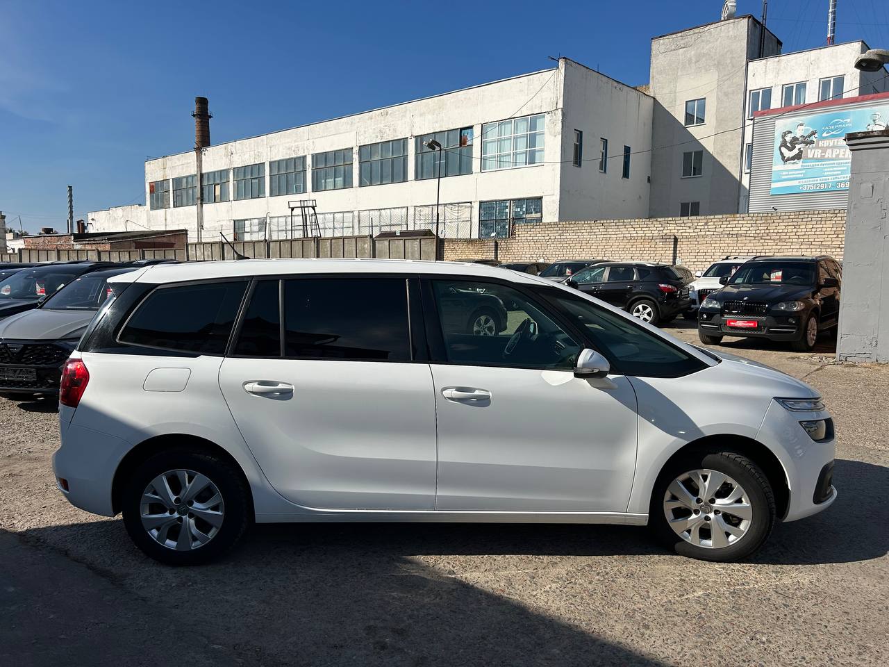 Фото автомобиля 3