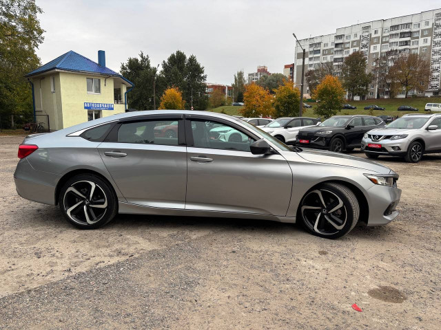 Фото автомобиля 3