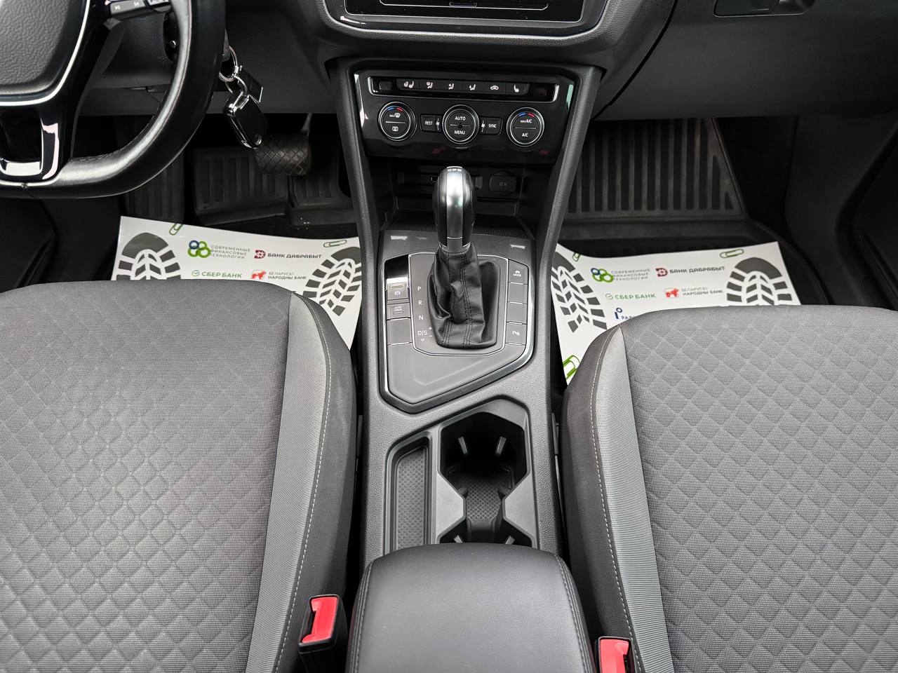 Фото автомобиля 12
