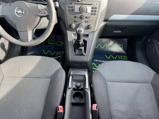 Фото автомобиля 12