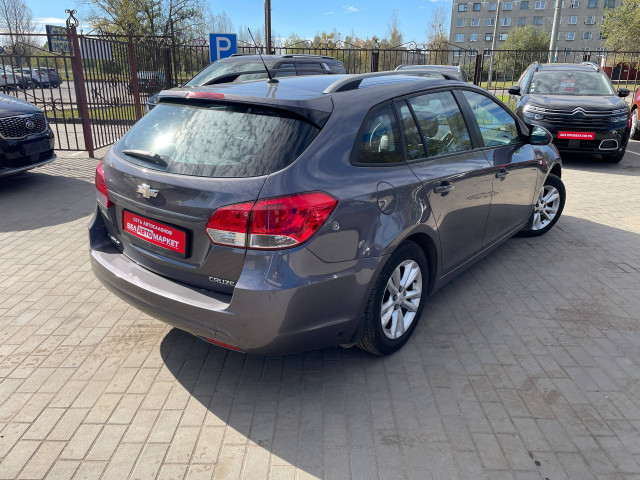 Фото автомобиля 12