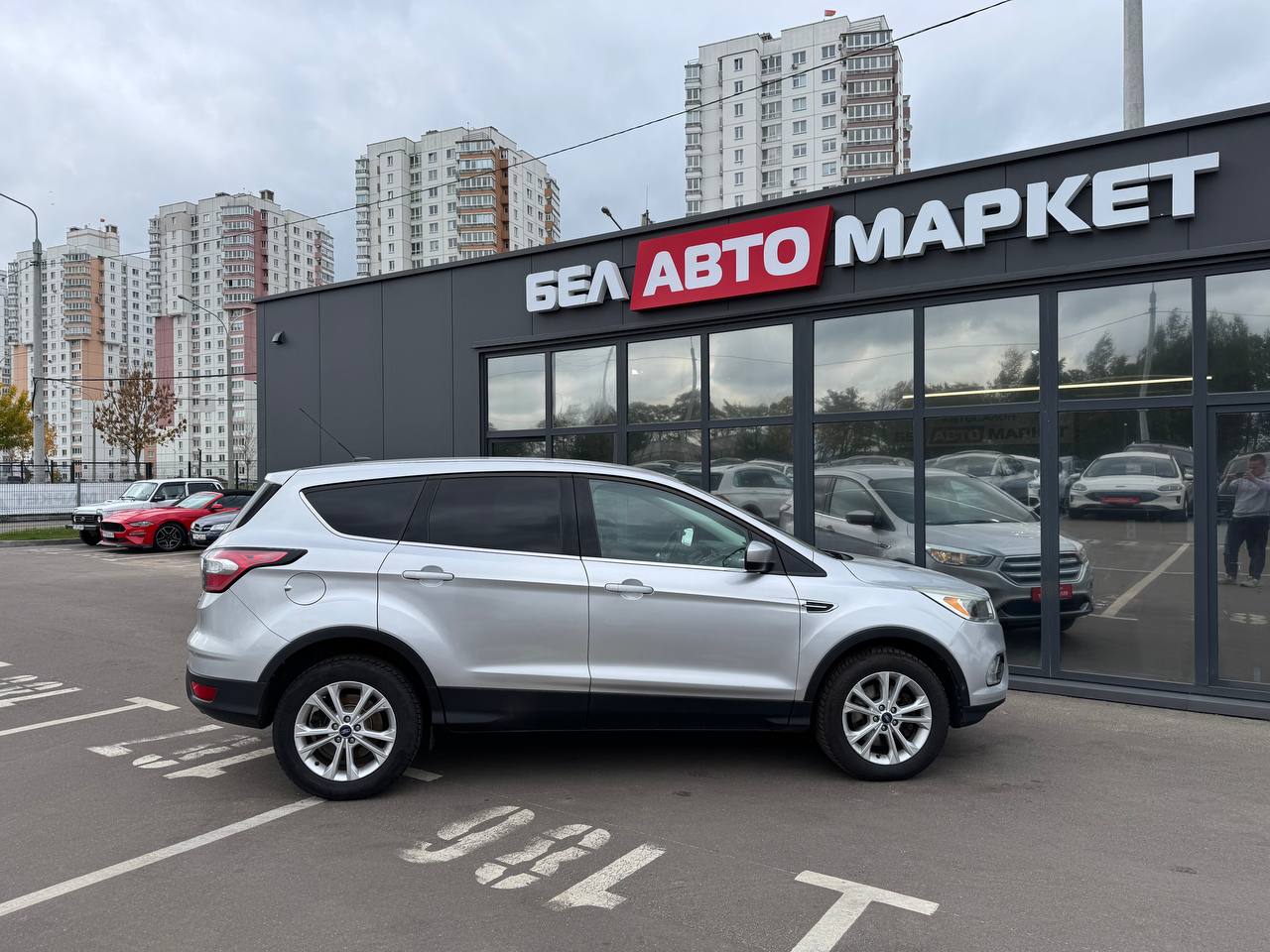 Фото автомобиля 3