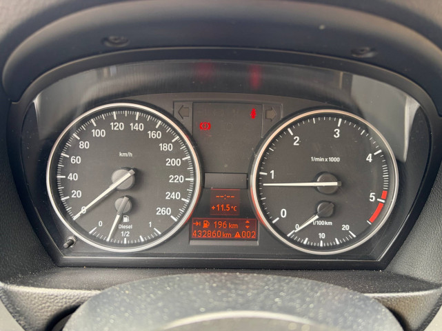 Фото автомобиля 10