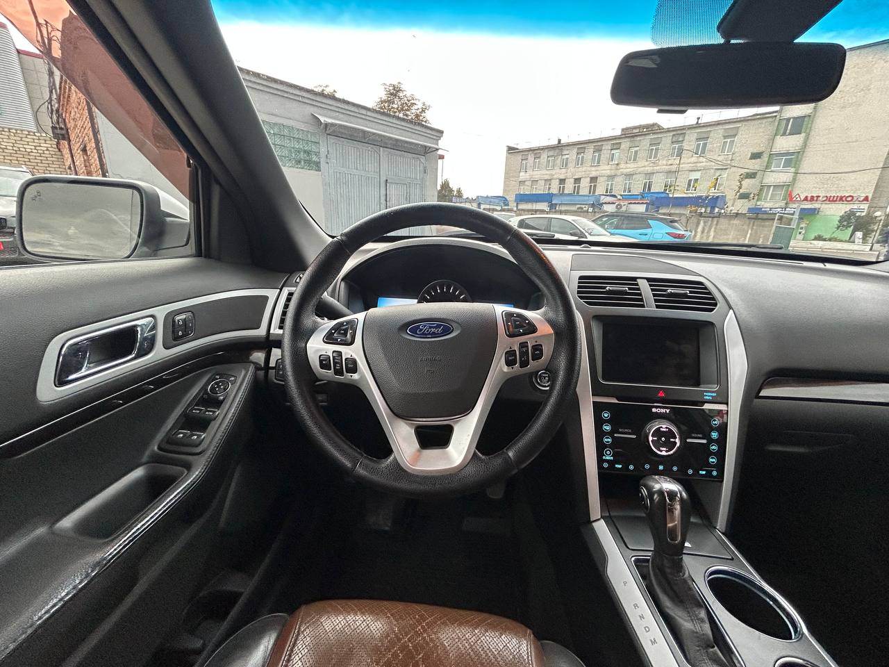 Фото автомобиля 10