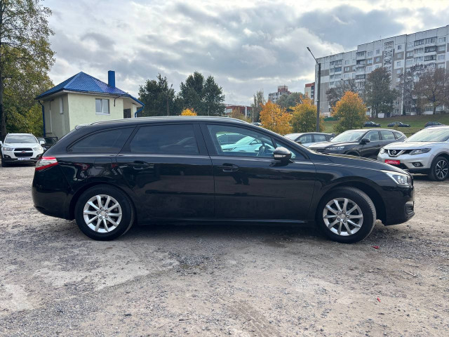 Фото автомобиля 3