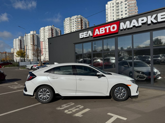 Фото автомобиля 3