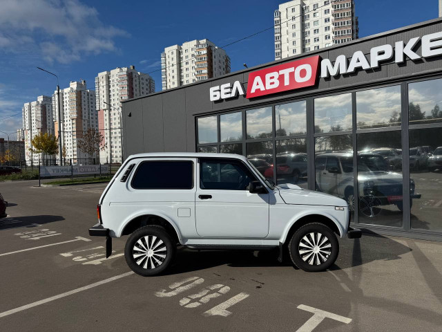 Фото автомобиля 3