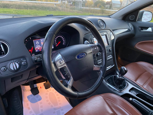 Фото автомобиля 12