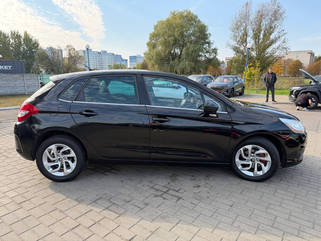 Фото автомобиля 3