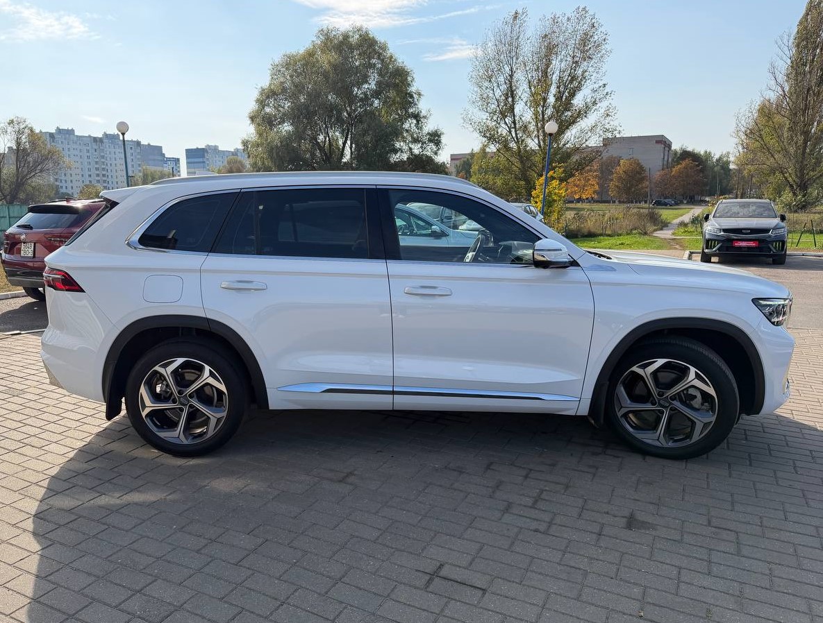 Фото автомобиля 3