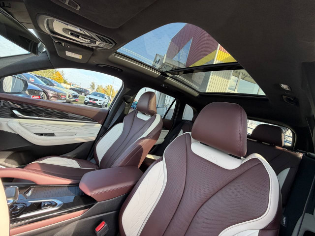 Фото автомобиля 19