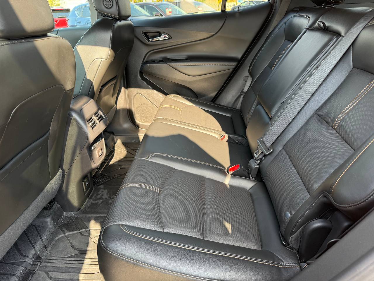 Фото автомобиля 9