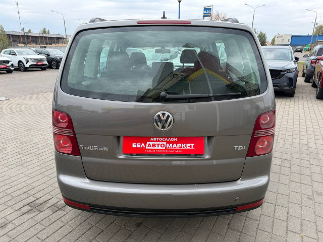 Фото автомобиля 5