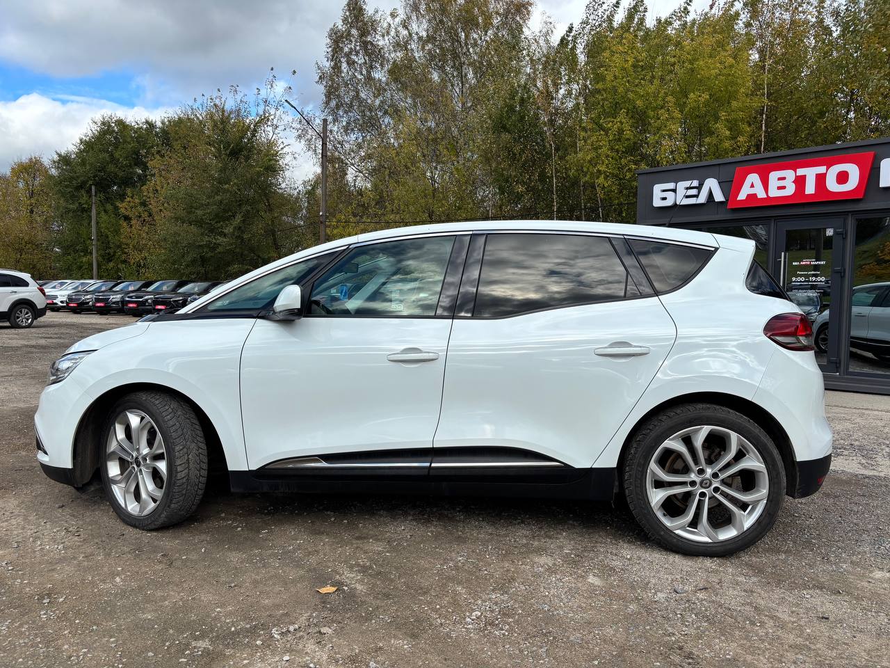 Фото автомобиля 7