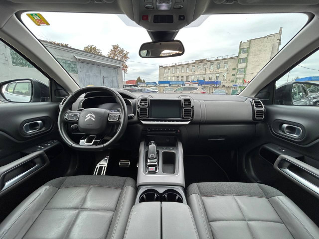 Фото автомобиля 12