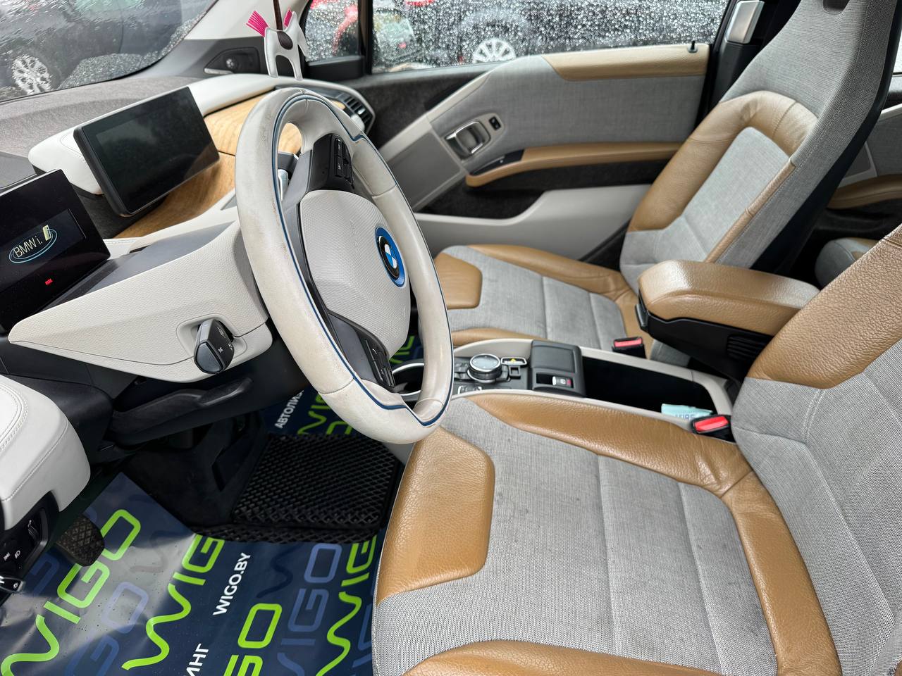 Фото автомобиля 8