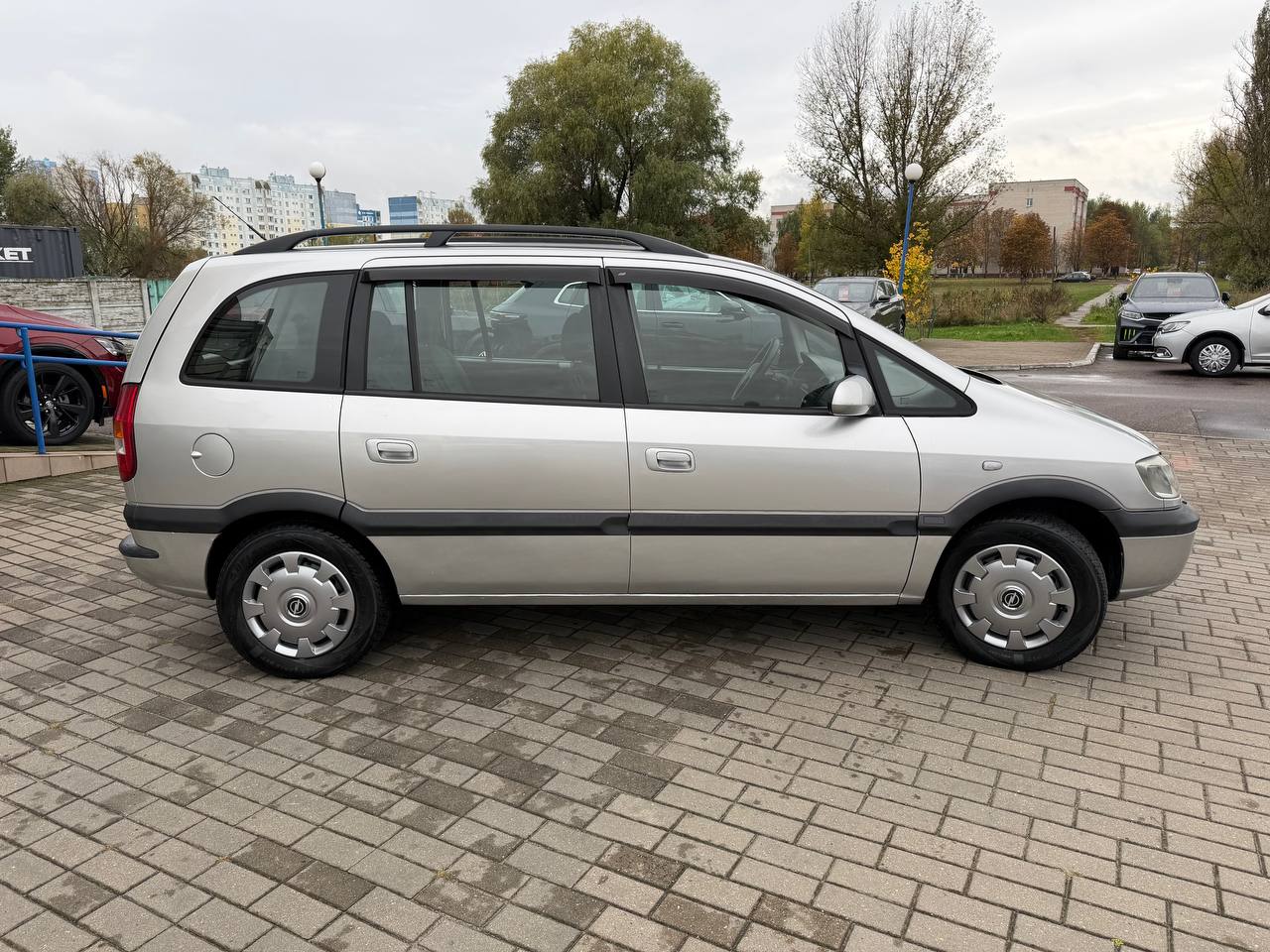Фото автомобиля 3