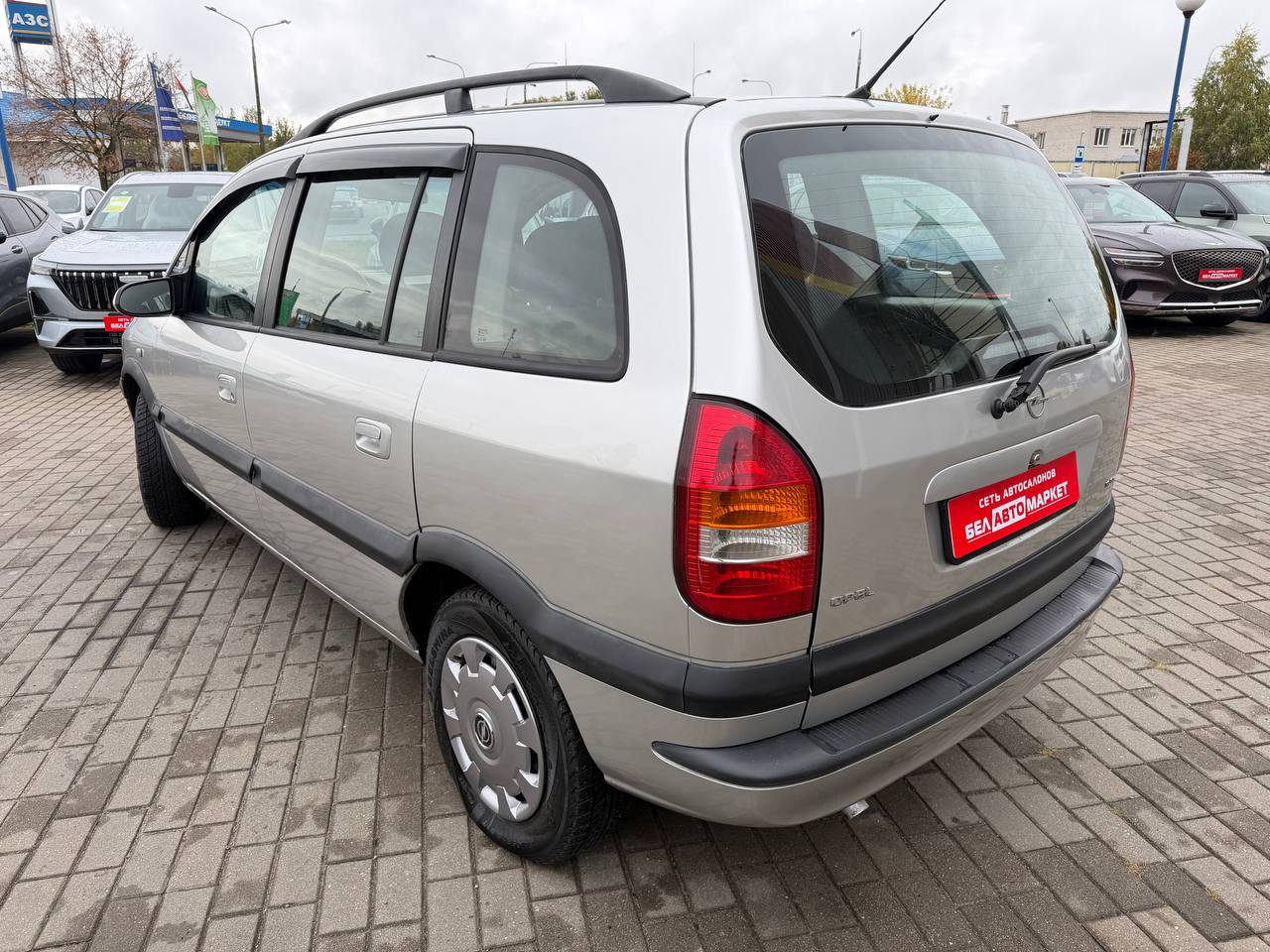 Фото автомобиля 6