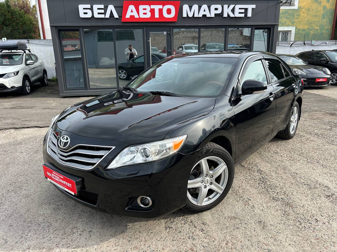 авто с пробегом toyota camry 2010