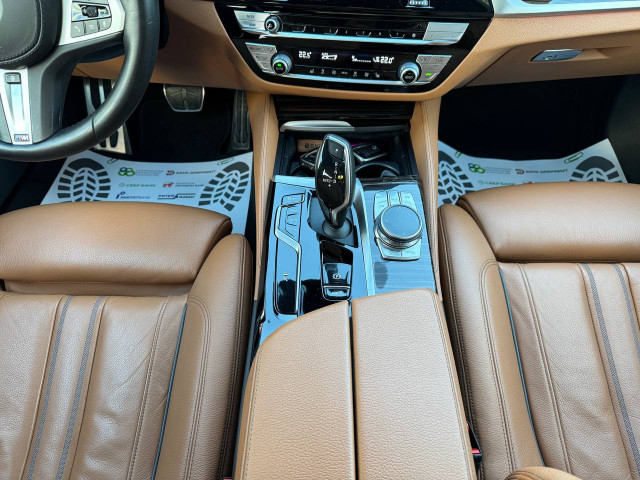 Фото автомобиля 12